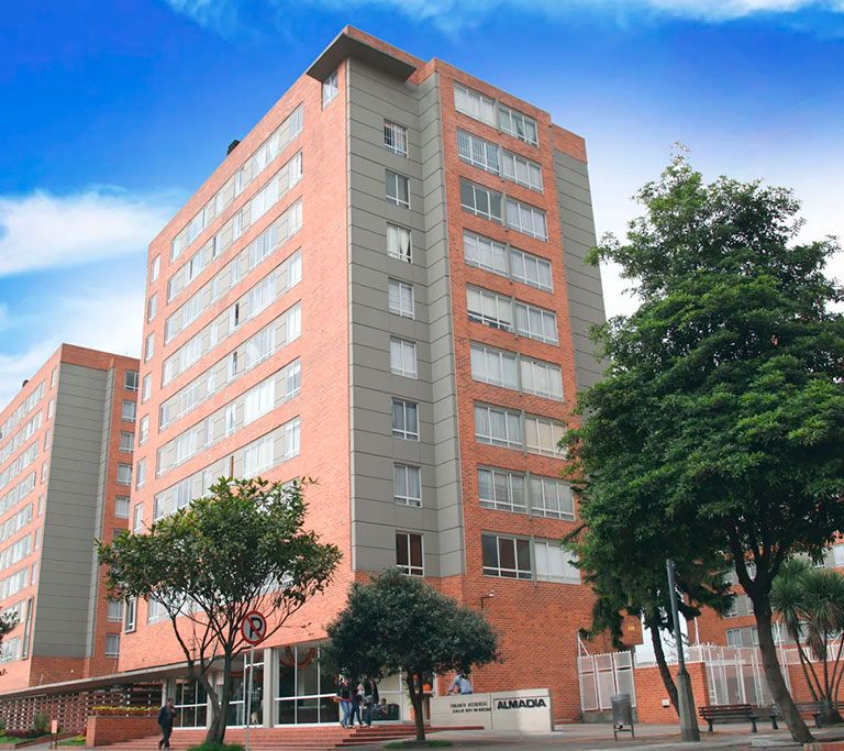 Almadia